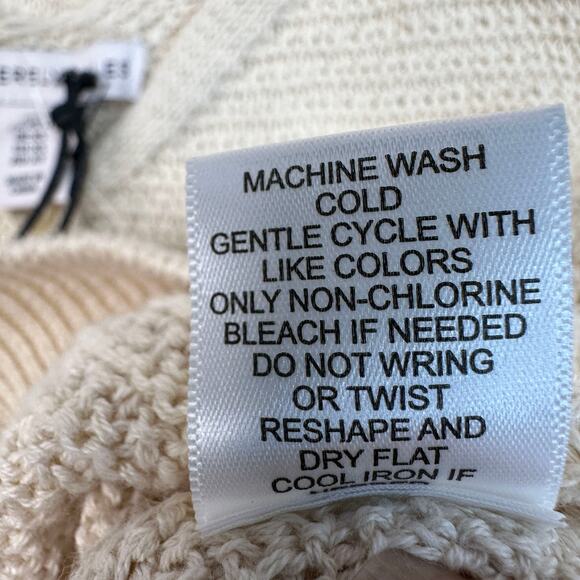 Sincerely Jules Crochet Knit Crop Top & Pants Set XS Oatmeal Stretch Loungewear - Picture 6 of 13